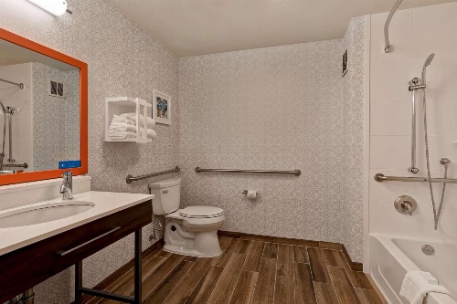 Hampton Inn & Suites Rohnert Park - Sonoma County image 3